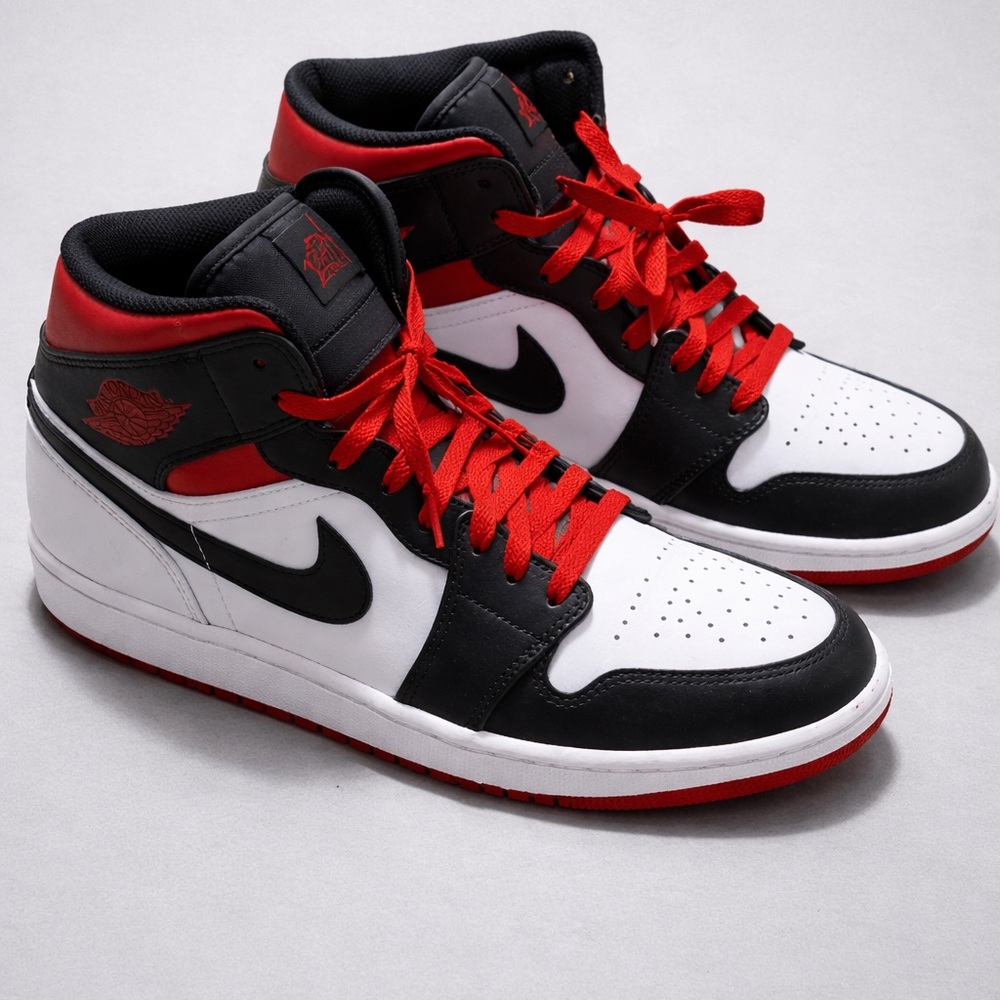 Air Jordan 1